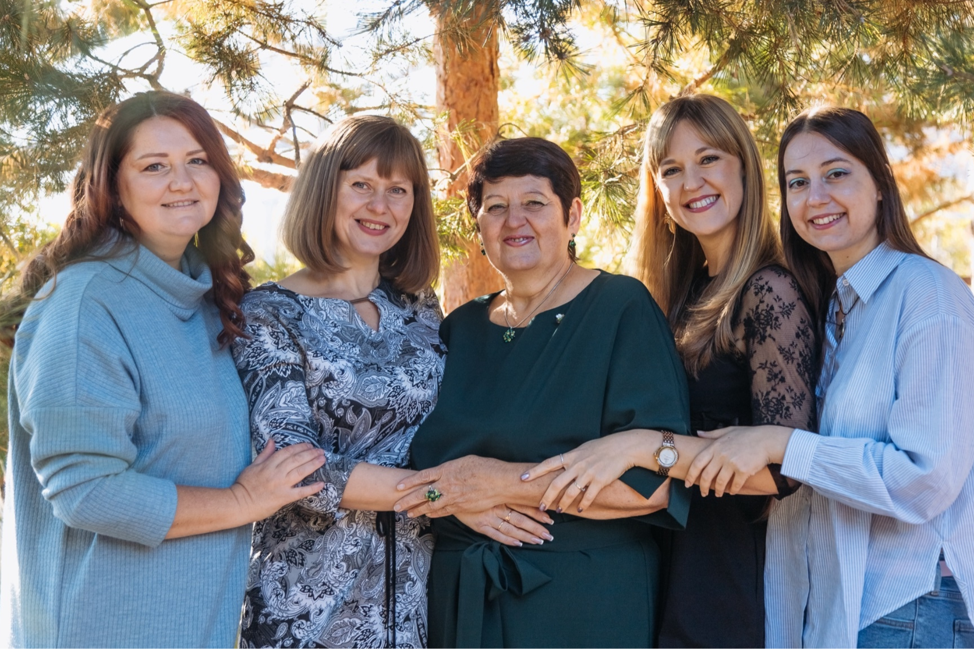 Valéria com a mãe e as irmãs em Togliatti